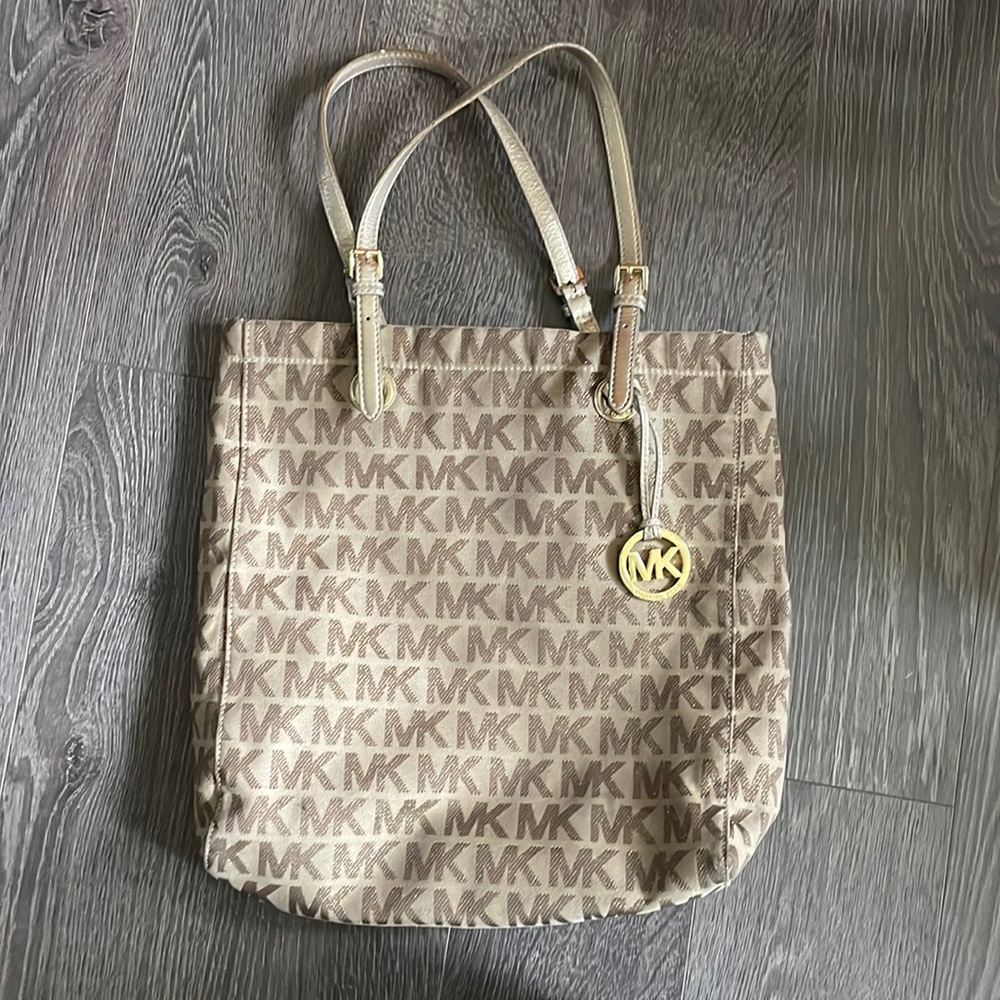 Michael Kors Metallic Sparkle Tote Jet Set Purse MK